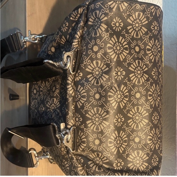 Petunia Pickle Bottom Diaper Bag Backpack Gray Floral w Changing Station - Picture 3 of 6